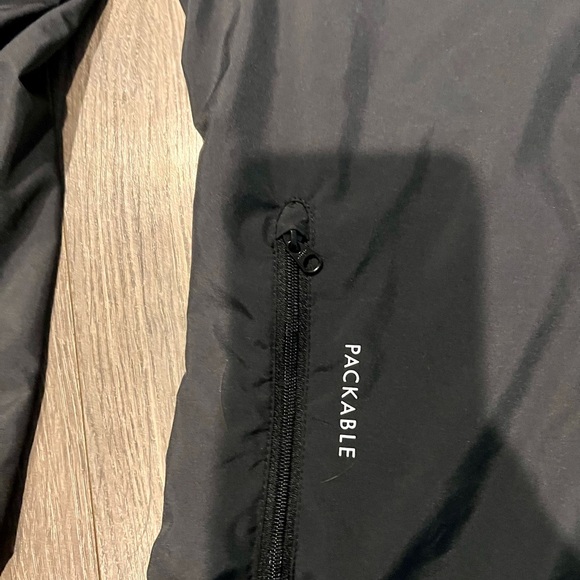 Nike Youth Black Packable Windbreaker Rain Jacket Medium NWOT new never worn​ - Picture 3 of 7